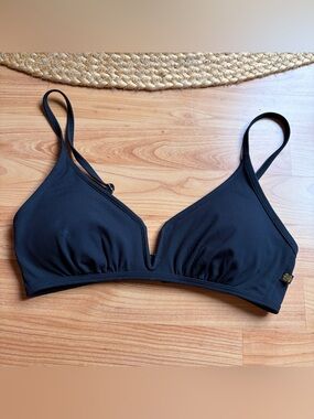 La Vie en Rose bikini top